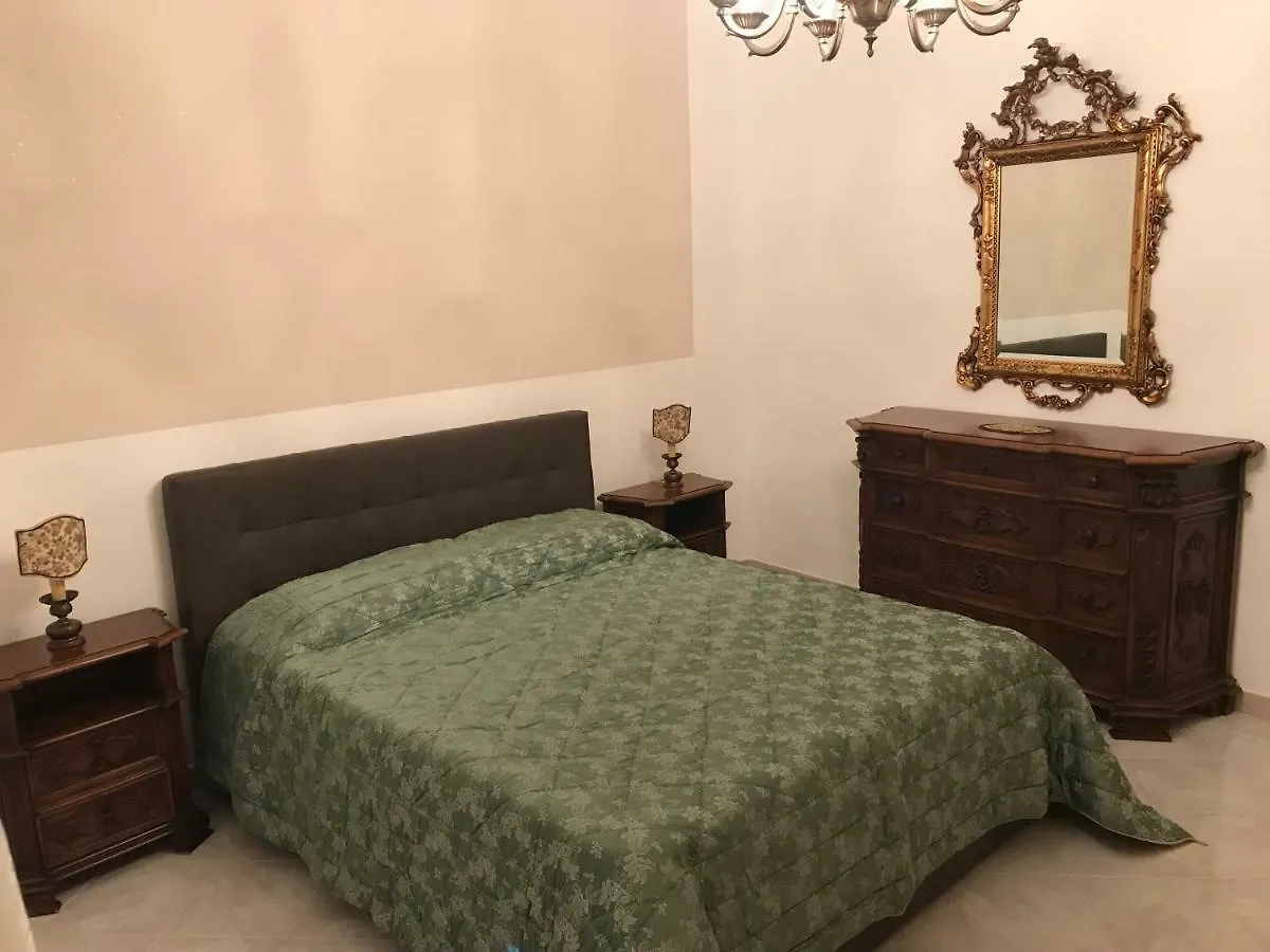 Rosa fiorita Hotel Erice