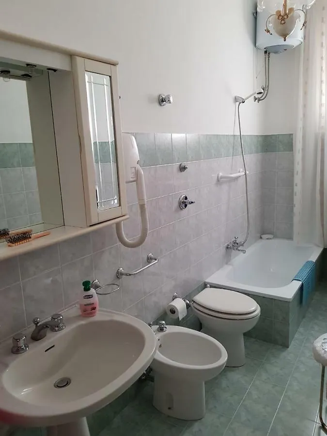 Rosa fiorita Hotel Erice Italia