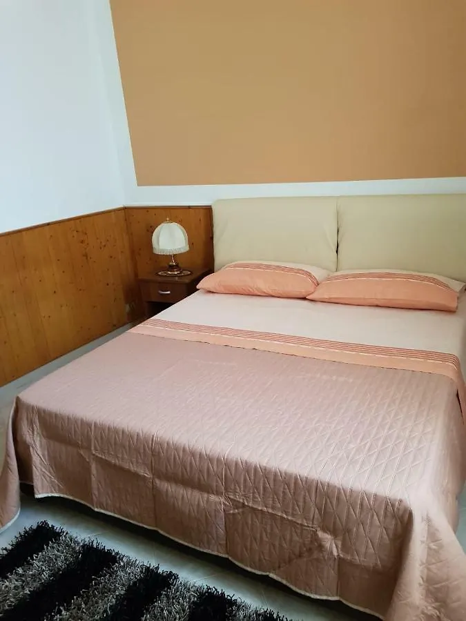 Affittacamere Rosa fiorita Hotel Erice Italia